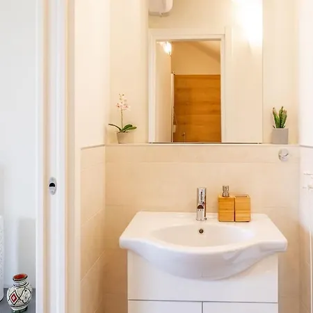 Mini-penthouse With Terrace - Design&fashion District Appartement